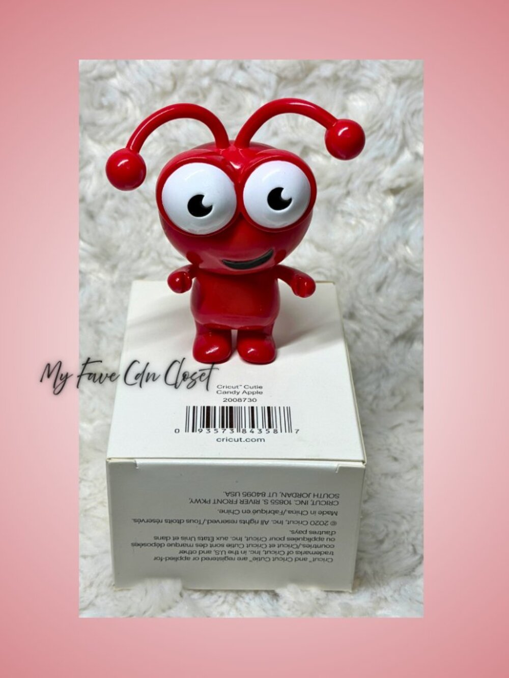 NEW in Box Cricut CUTIE Figurine **CANDY APPLE **